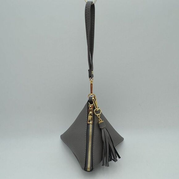 ⭐️Host Pick⭐️ Pyramid Shaped Tassel Leather Wristlet/Clutch - Picture 1 of 15